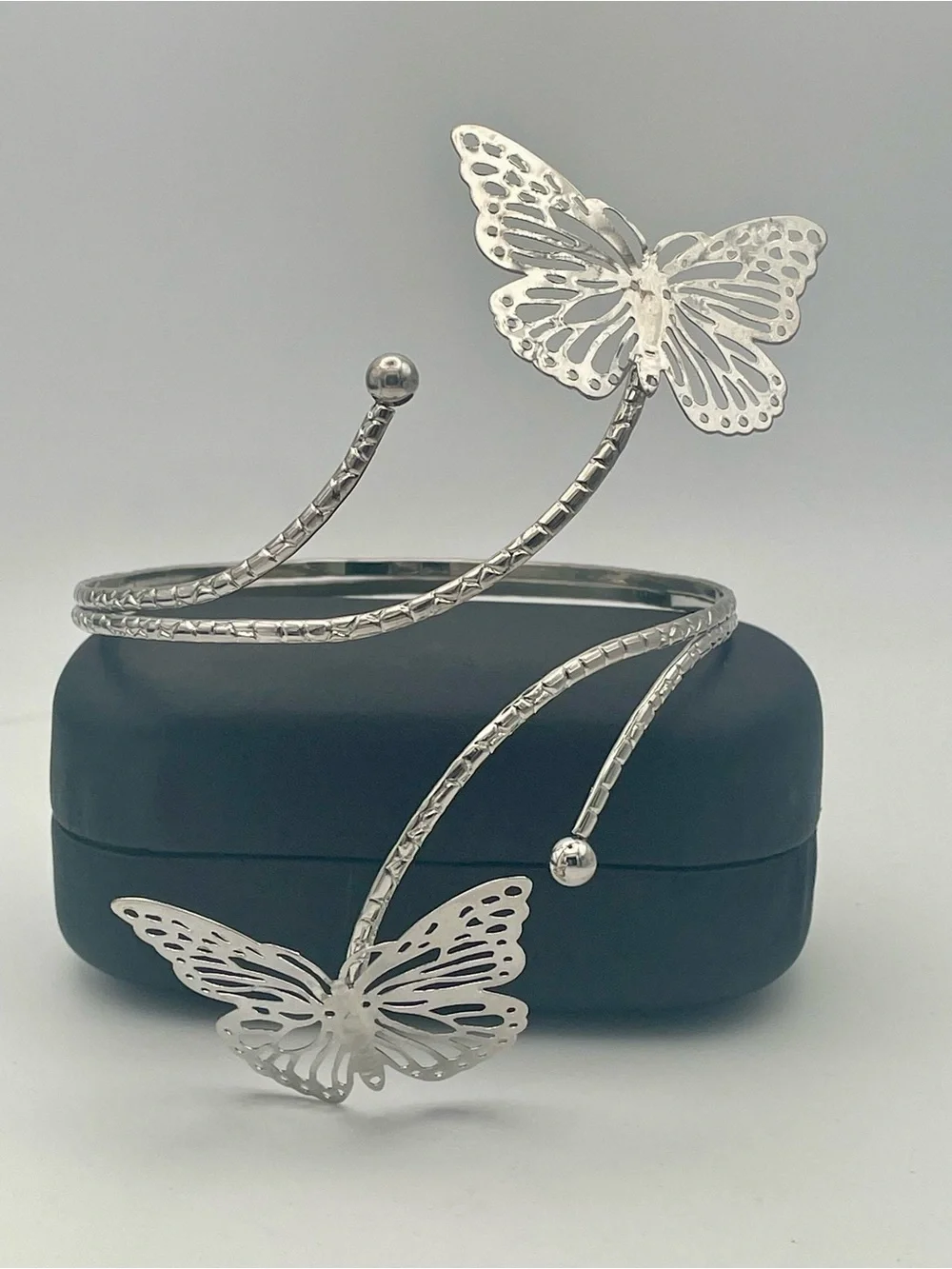 Upper Arm Silver Tone Butterfly Open Cuff Bracelet Band. Adjustable.